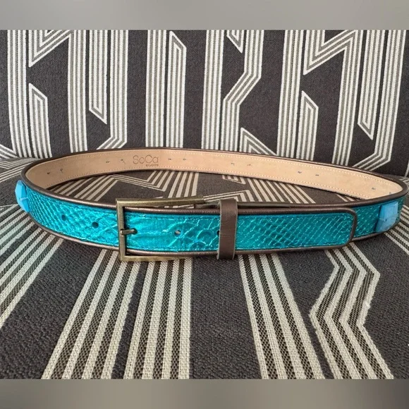 ST. JOHN SOCA Italian Leather Blue Metallic Beaded Croc Belt Size S/M/L